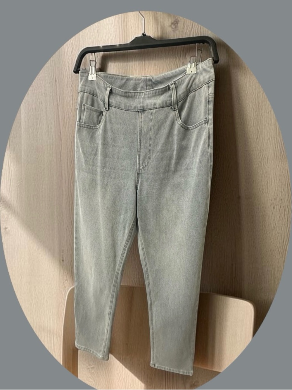 Halara Super Stretchy Pull On Straight Leg Jeans. Light Wash. Size: Medium Reg